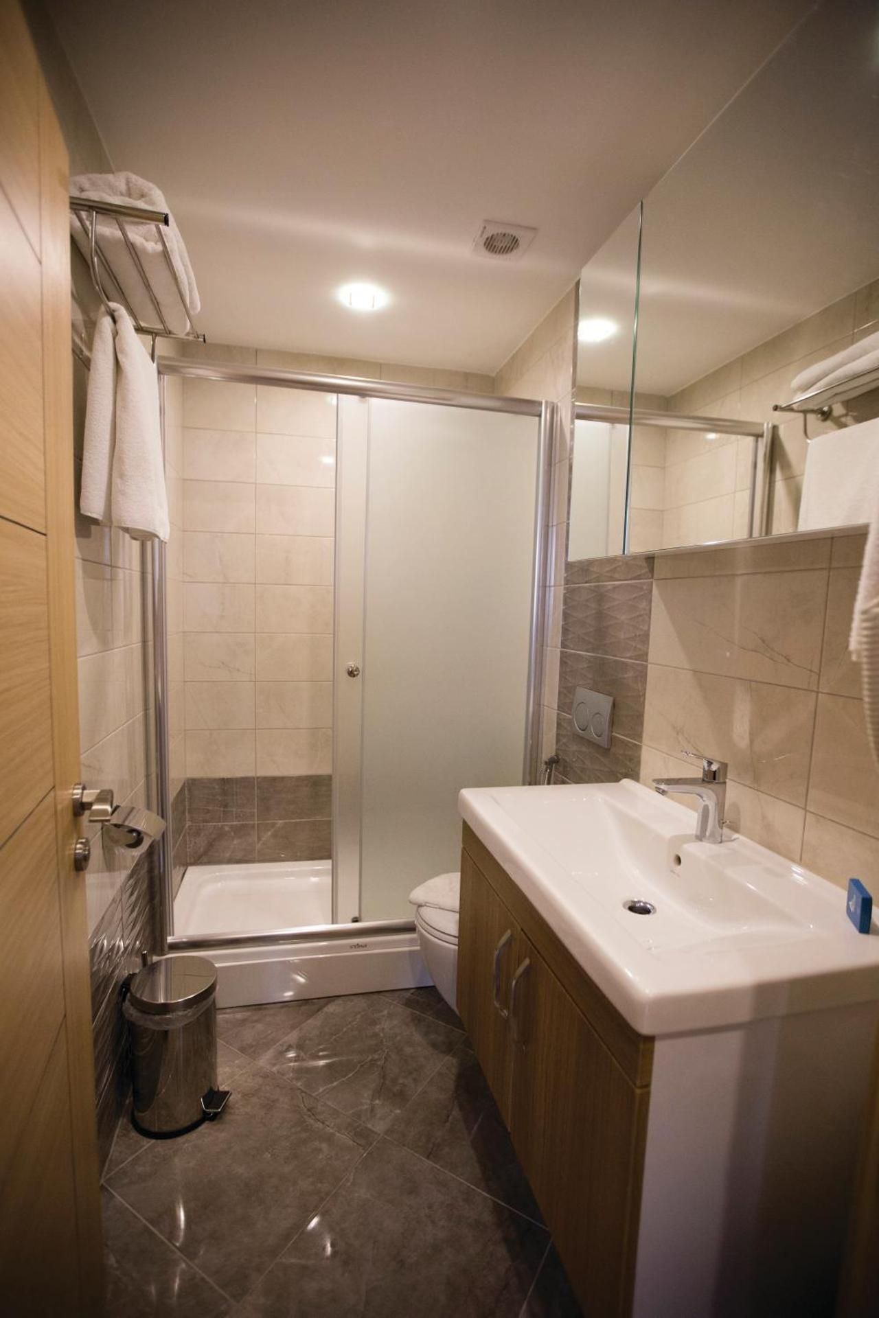 Apartment with Sofa Bed and City View