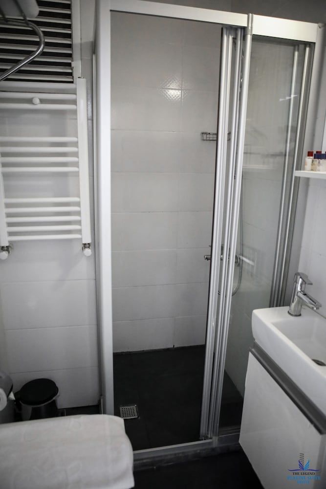 undefined The Legend Platine Suite 9