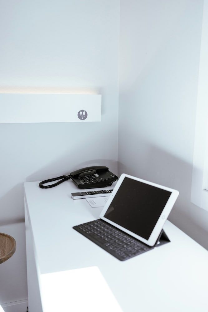 ibis Luxembourg Aéroport Room, 2 Twin Beds 8