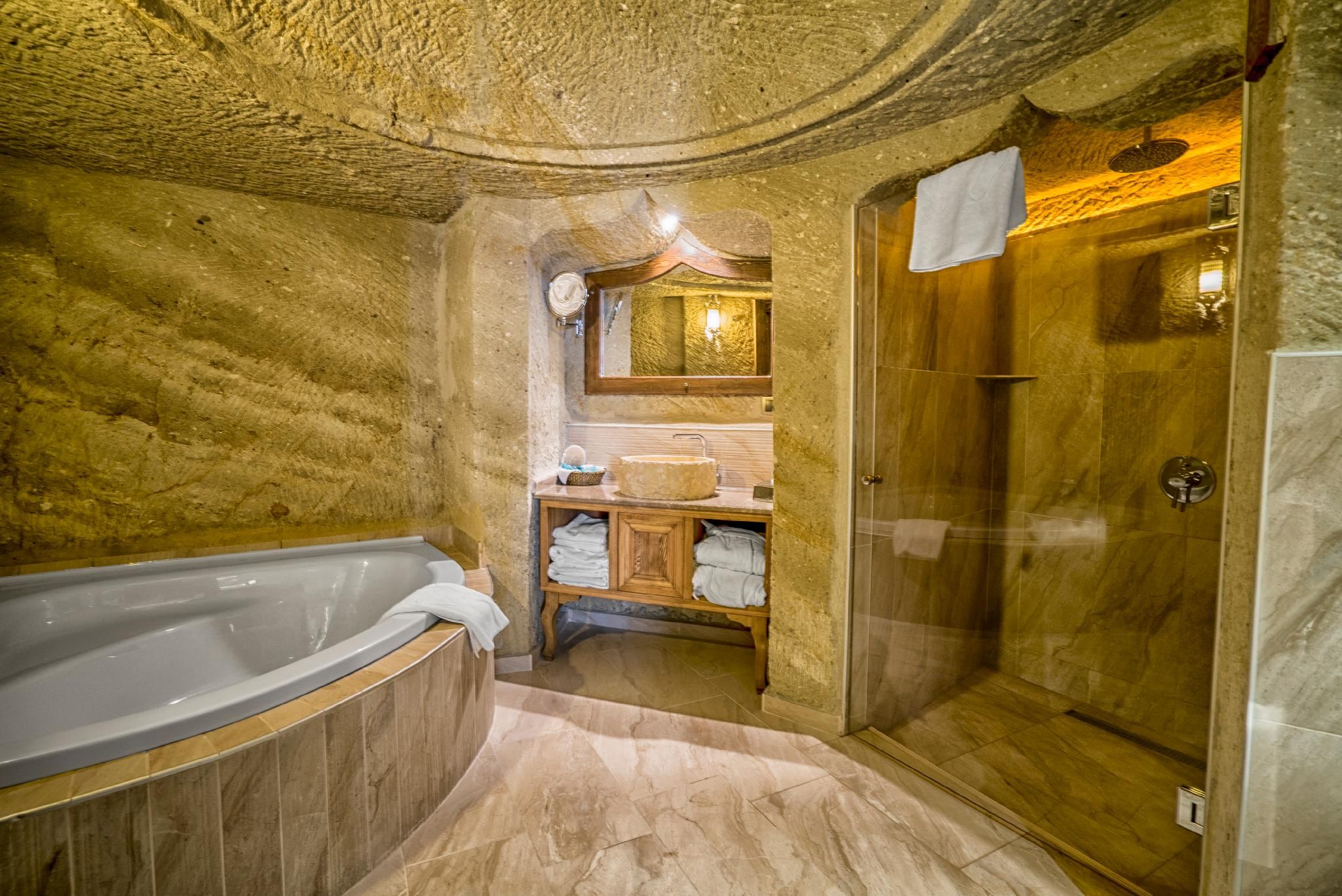 Utopia Cave Cappadocia Deluxe Room 3