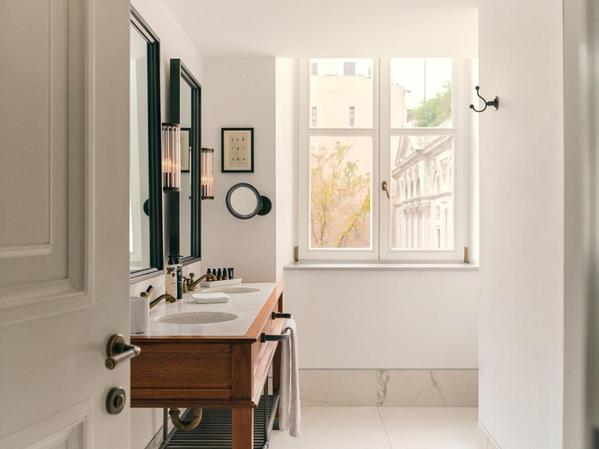 Small Mezzanine Duplex