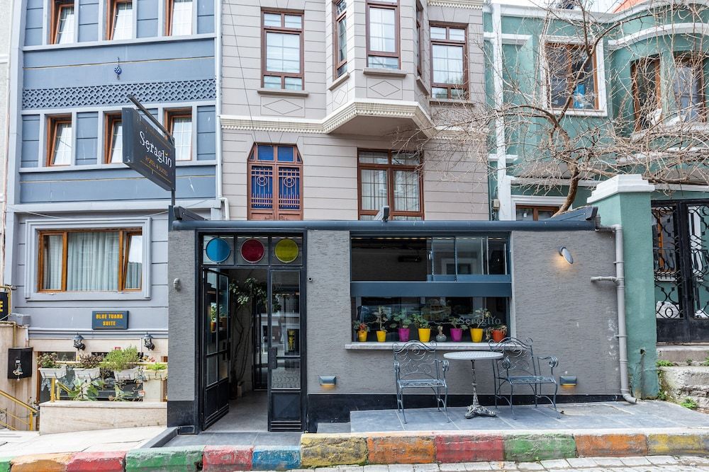 undefined Seraglio Hotel & Suites 7