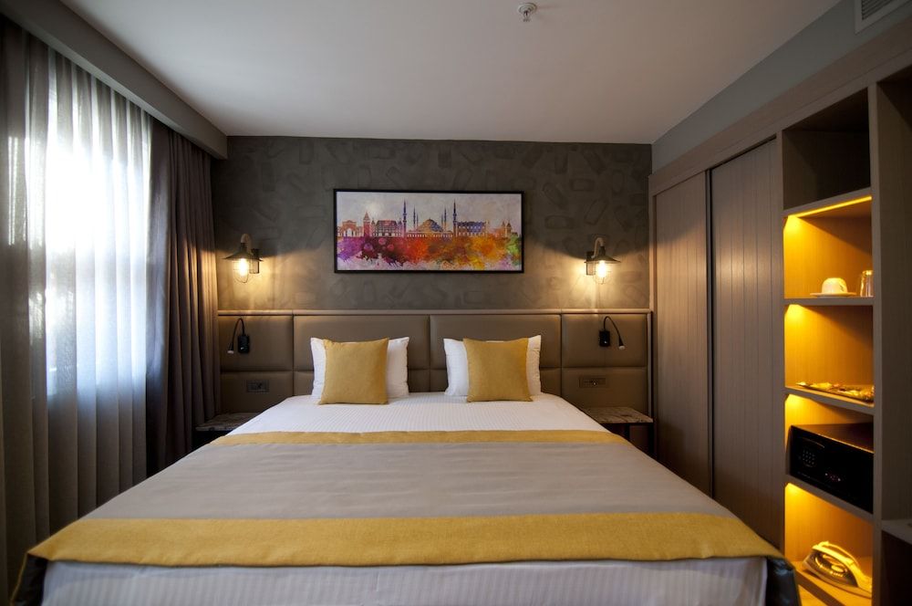 undefined Seraglio Hotel & Suites 2