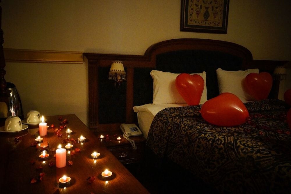 Aruna Hotel Economy Double Room (Basement) 8