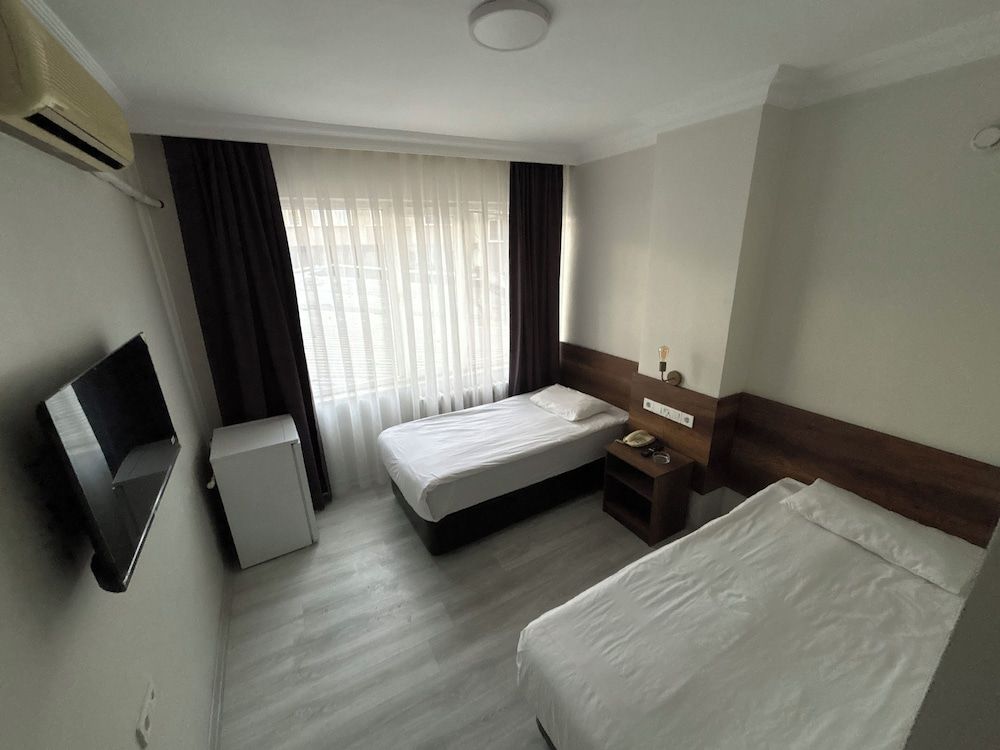 Hotel Altinnal Twin Room
