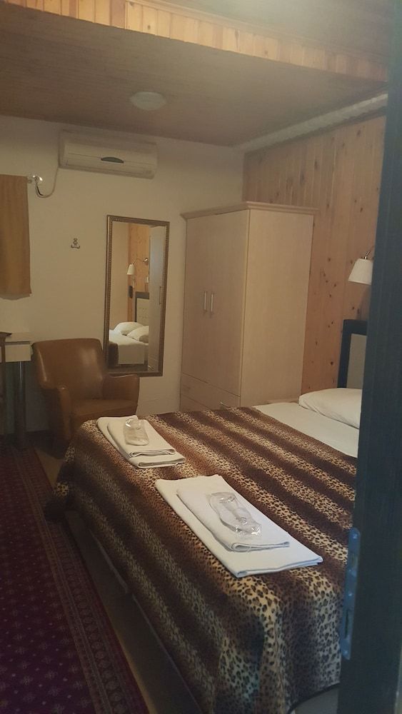 Yeşilköy Airport Butik Otel Economy Room, Garden View 8