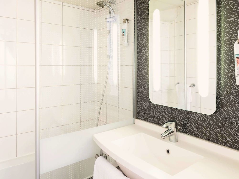 ibis Bordeaux Centre Meriadeck Standard Room, 1 Double Bed 8