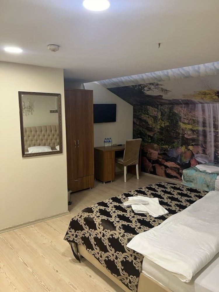 undefined Sanli Hotel 10