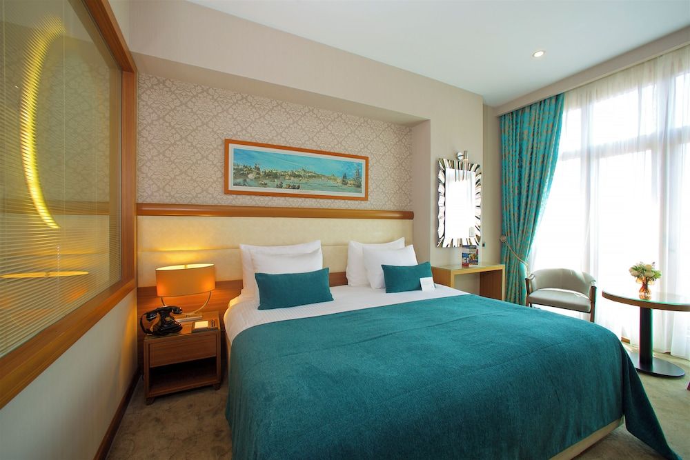Momento Golden Horn Hotel Double Room, City View 4
