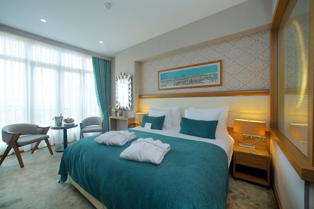 Momento Golden Horn Hotel Double Room, City View 5