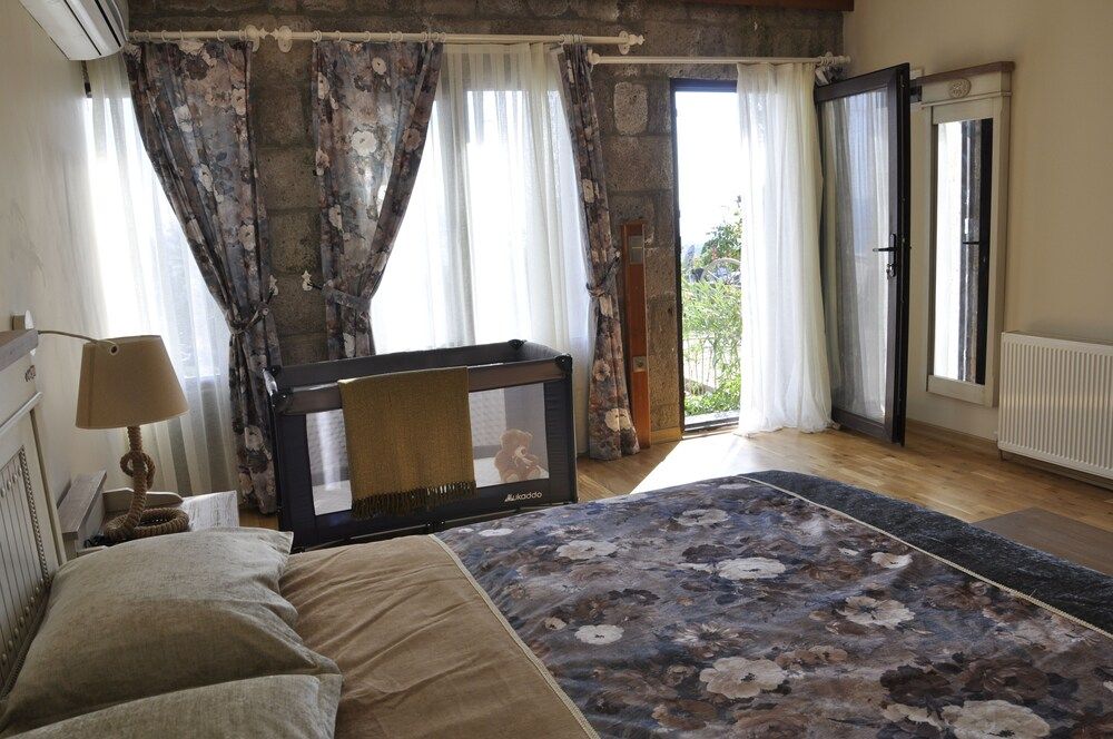 Assos Sunaba Kasri - Special Class Family Triple Room, Sea View 3