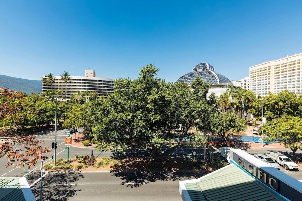 undefined Pacific Hotel Cairns 8