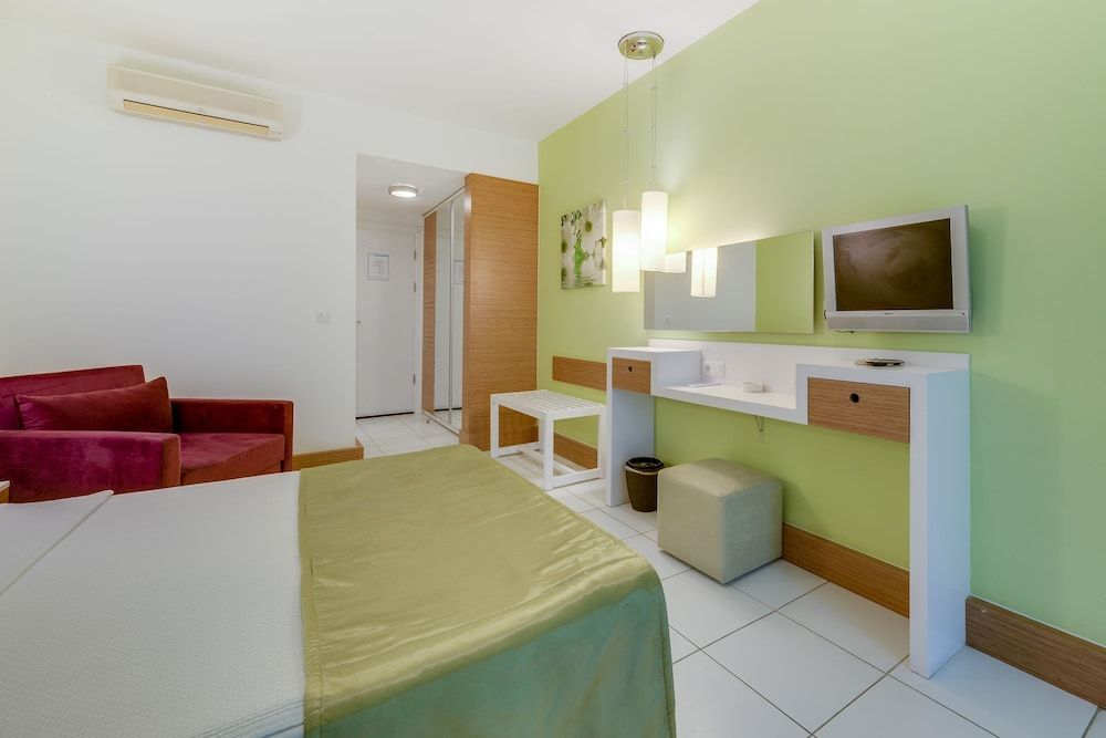 Armonia Holiday Village & Spa Standard Room 2