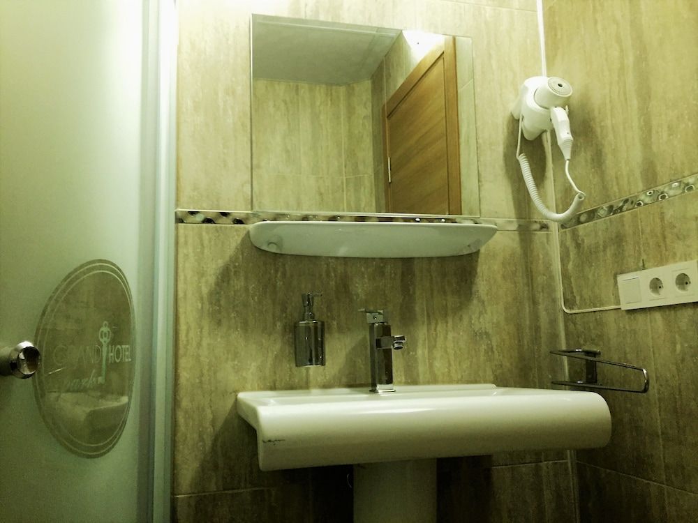 Grand Park Hotel Corlu Superior Triple Room, Multiple Beds 5