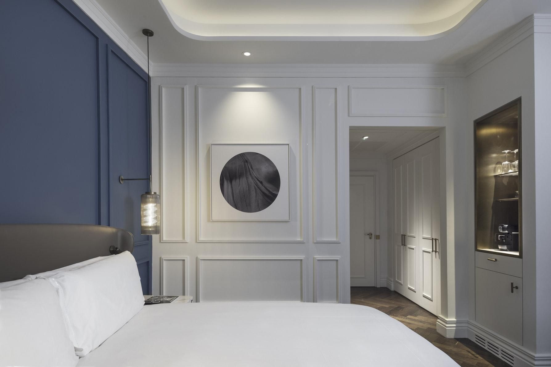 1 King Classic Accessible