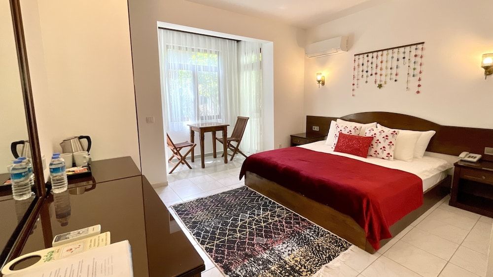 Aida Hotel Standard Double Room