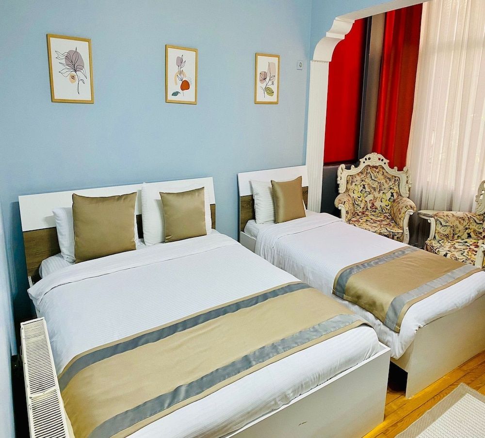 undefined Unique Suite Hotel 4