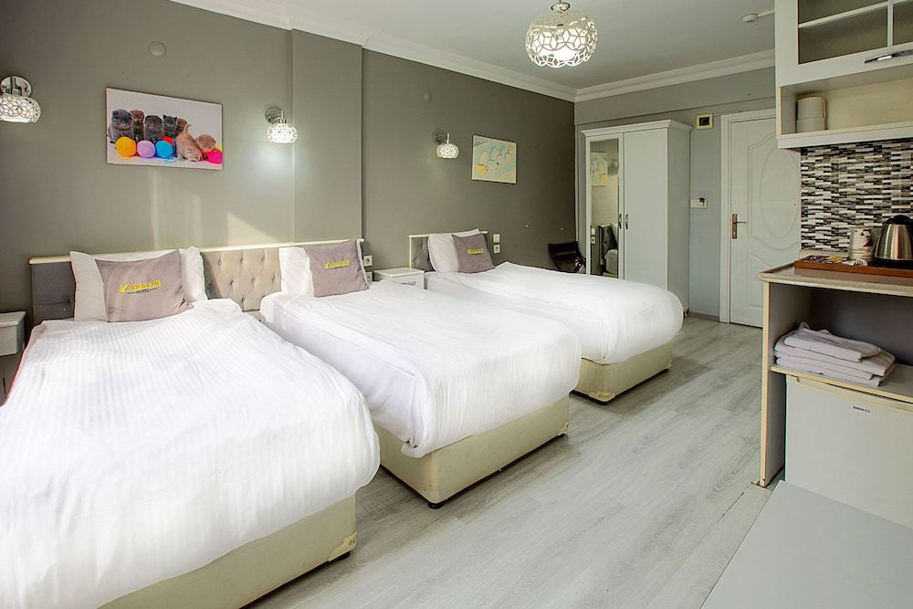 undefined Unique Suite Hotel 9