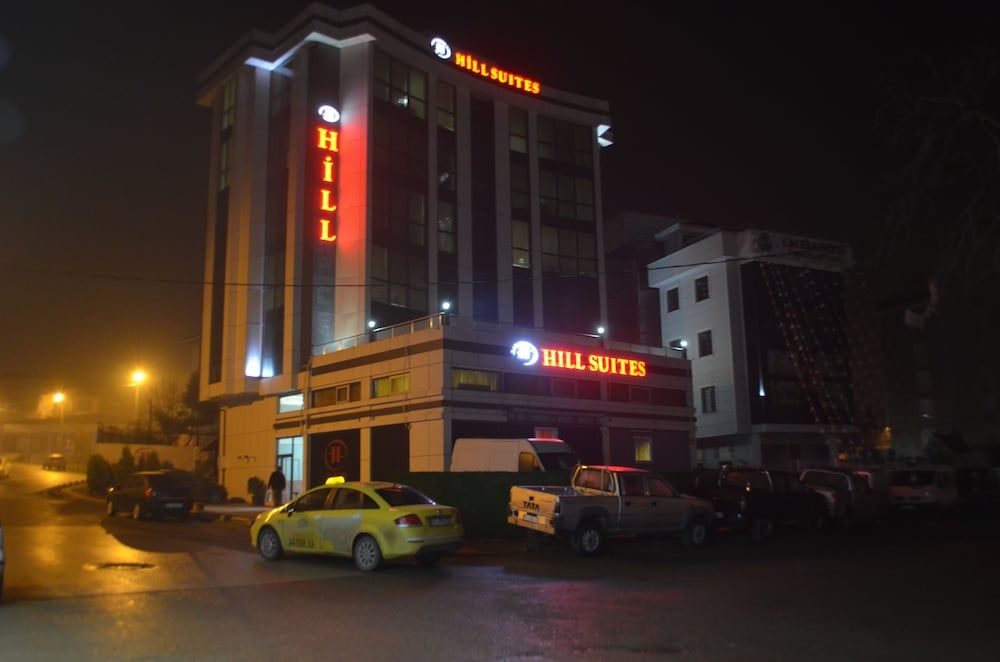 undefined Hill Suites 3