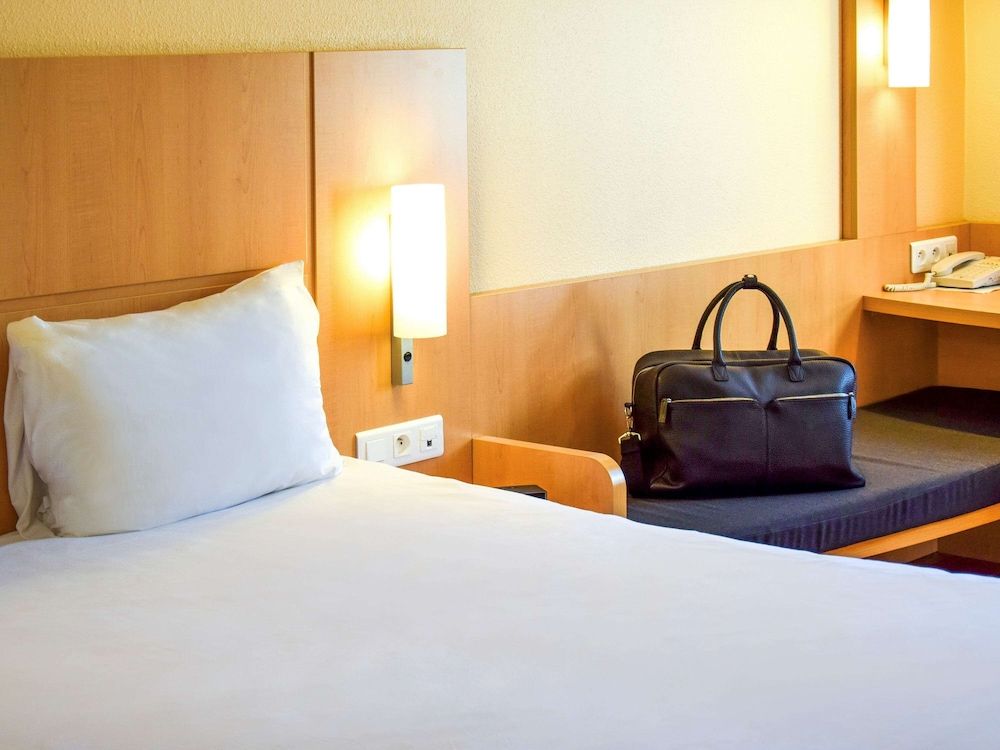 Double Room, 1 Twin Bed