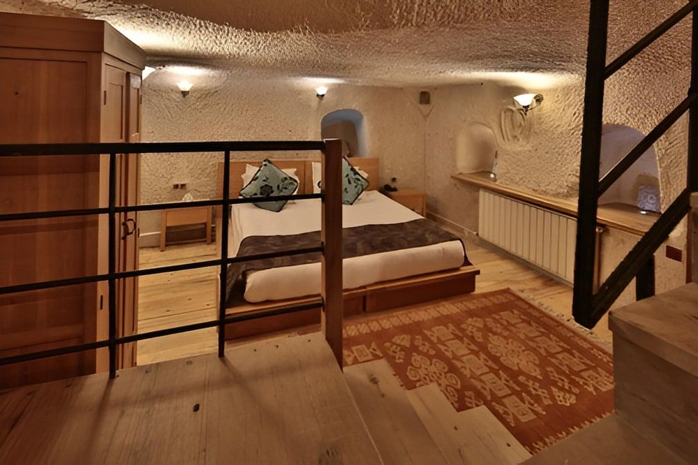 undefined La Casa Cave 9