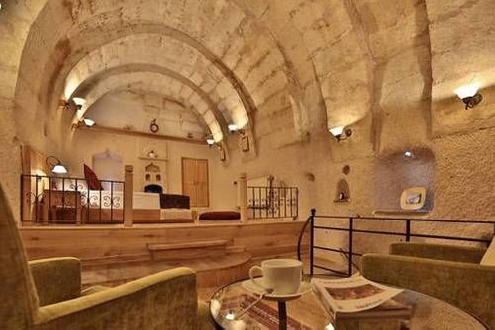 undefined La Casa Cave 2