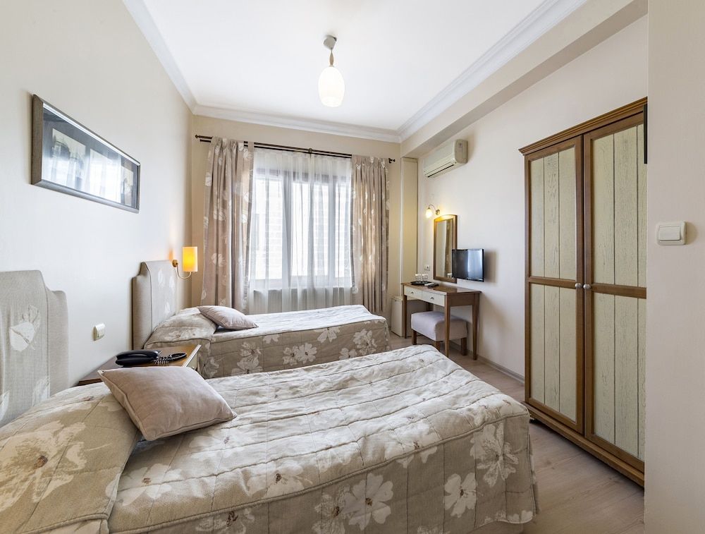 Hotel Fehmi Bey Double or Twin Room 4