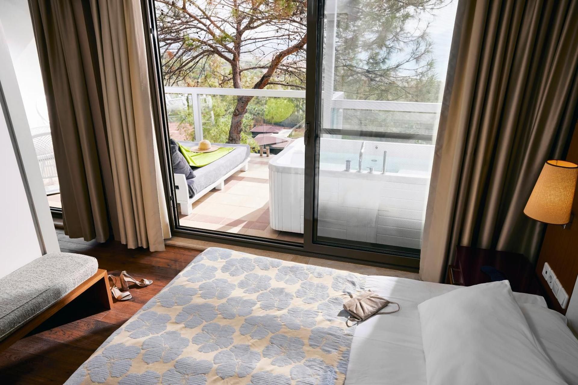 Suite with Sea View