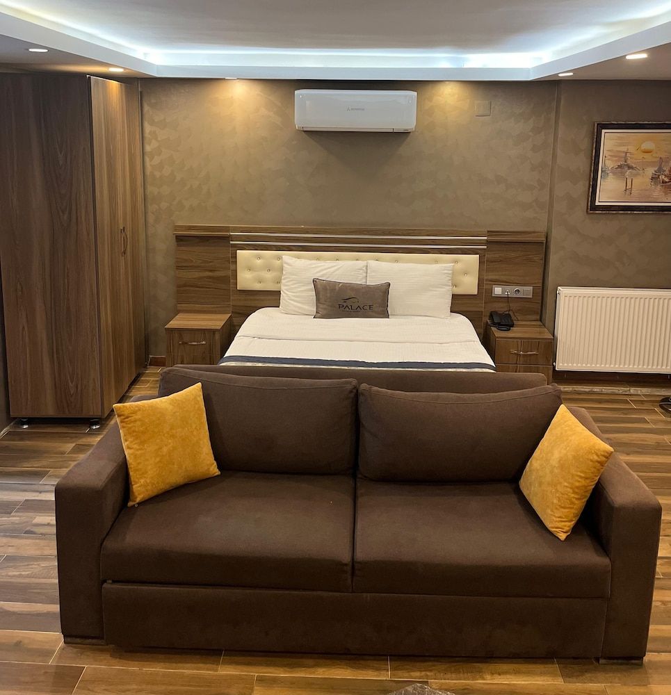 undefined No 139 Apartments 2