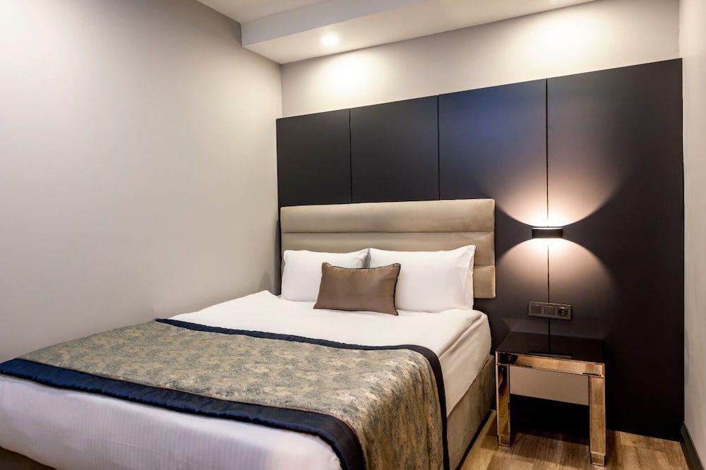 undefined No 139 Apartments 5