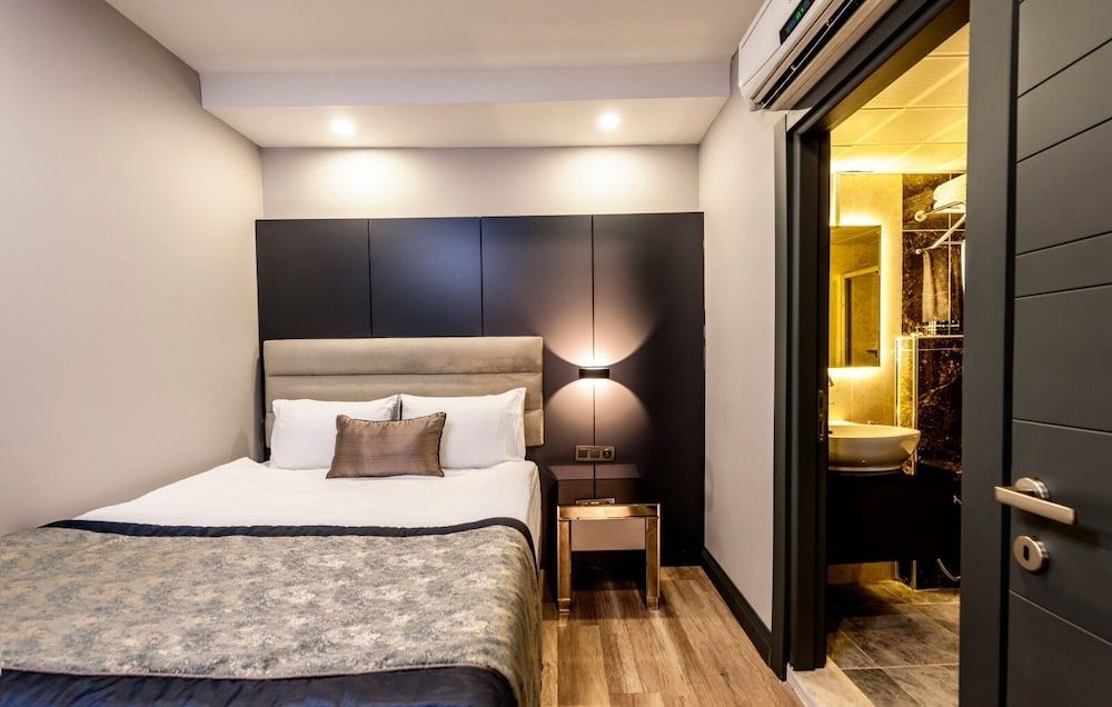 undefined No 139 Apartments 6