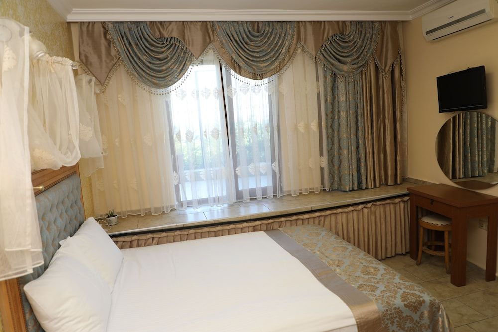 Sea House Suites Economy Double Room, Garden View, Basement Floor 7