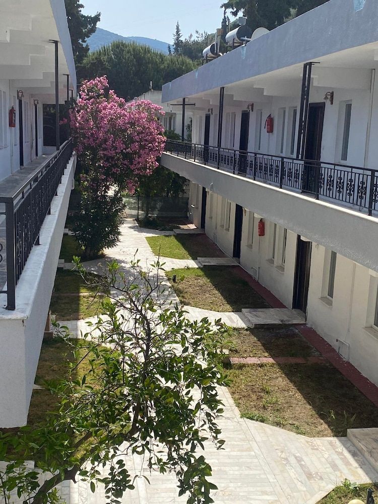 undefined The Palm Club Apart Otel 4