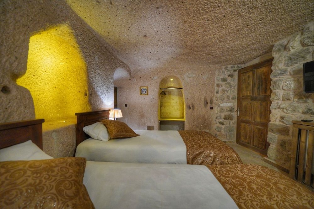 Takaev Cave House Twin Cave Room 3