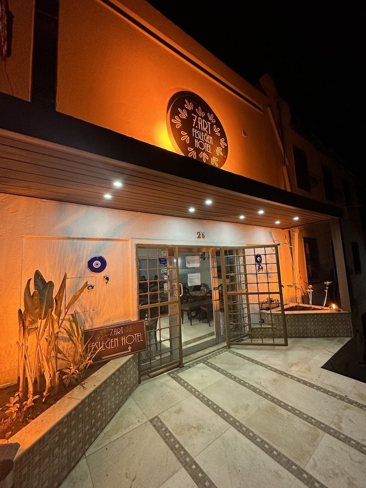 undefined 7 Art Feslegen Hotel 2