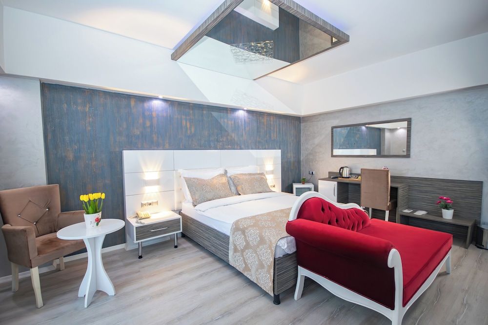 MOX Hotel BALKONLU PRINCE SUITE 4