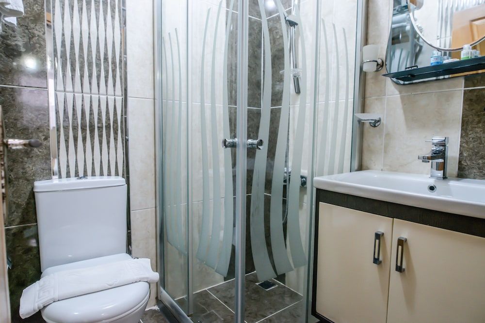 undefined Camelot Apartment 8