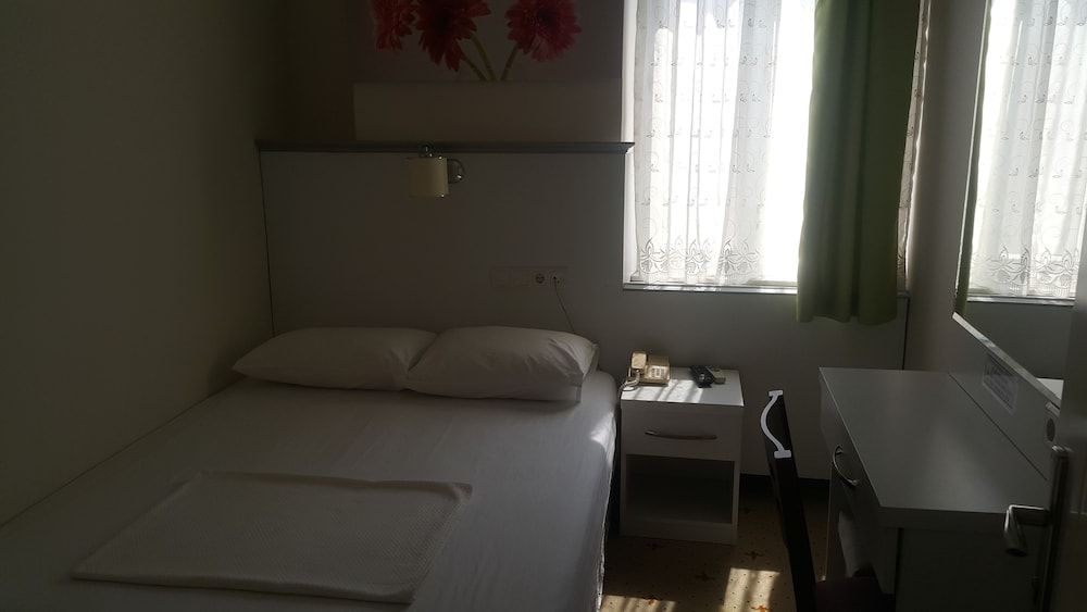 Cicek Otel & Apartments Economy Double Room 4