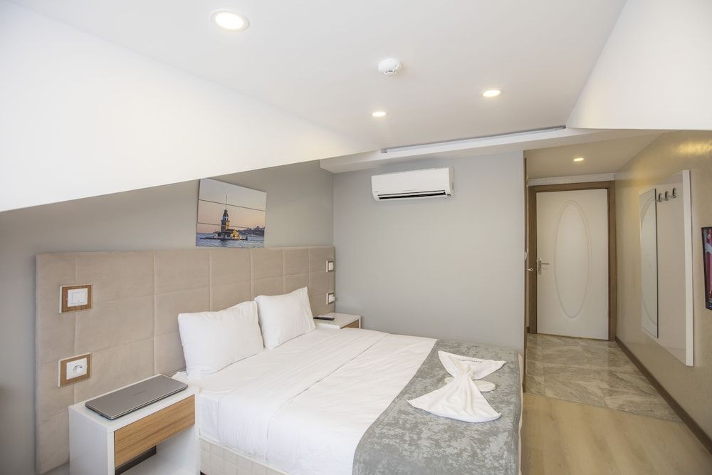 Express Inci Airport Hotel Deluxe Double or Twin Room 3