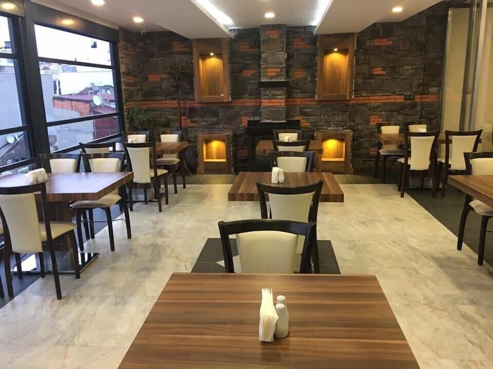 undefined Grand Ons Hotel 7