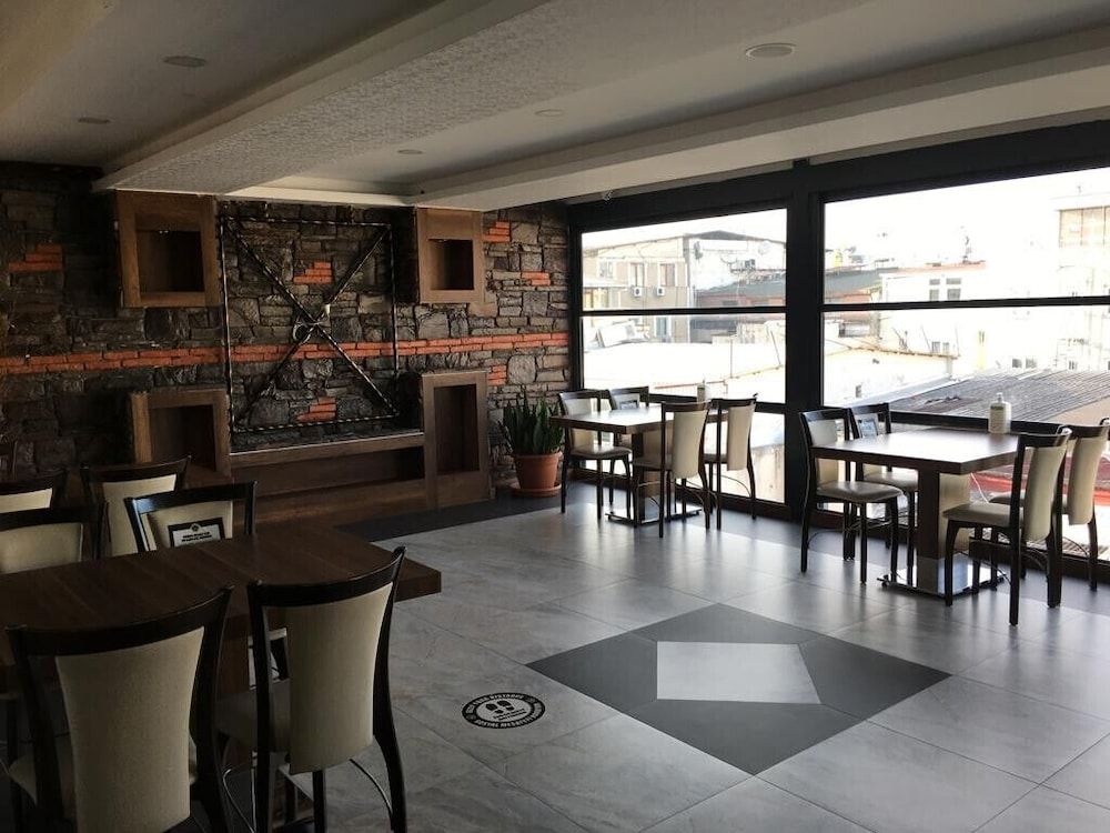 undefined Grand Ons Hotel 9