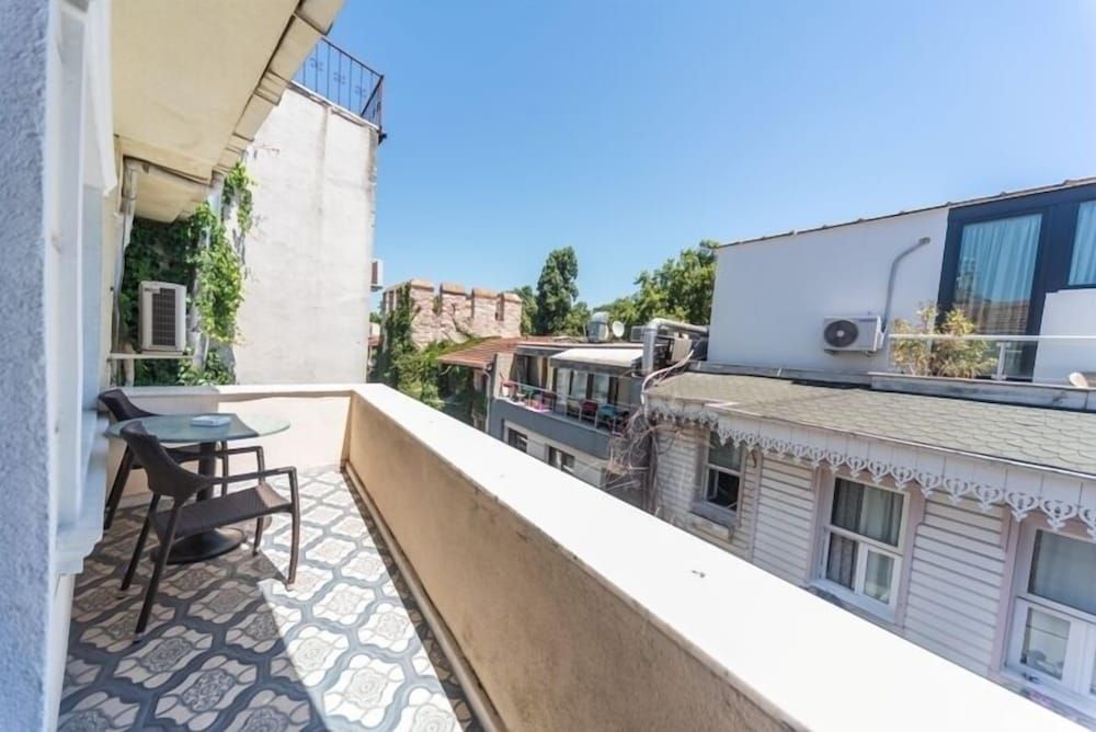 Taya Hatun Hotel Standard Twin Room 4