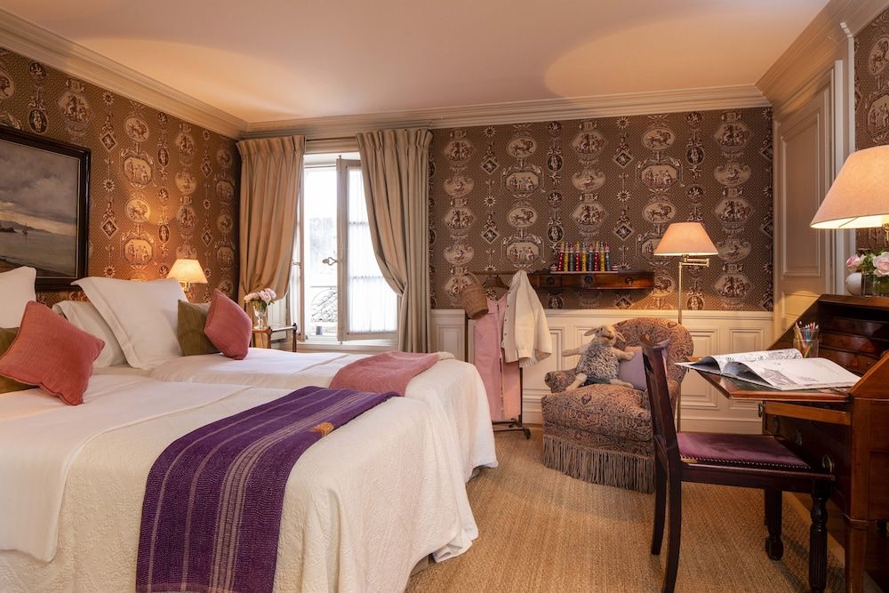 La Mirande Large Deluxe Room 2