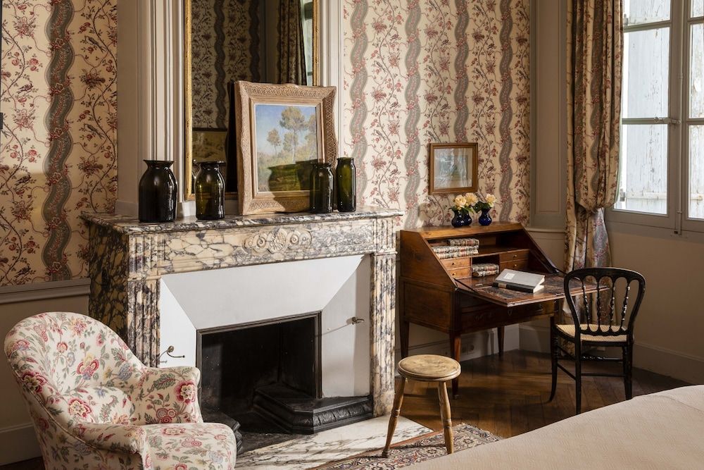 La Mirande Deluxe Room 6