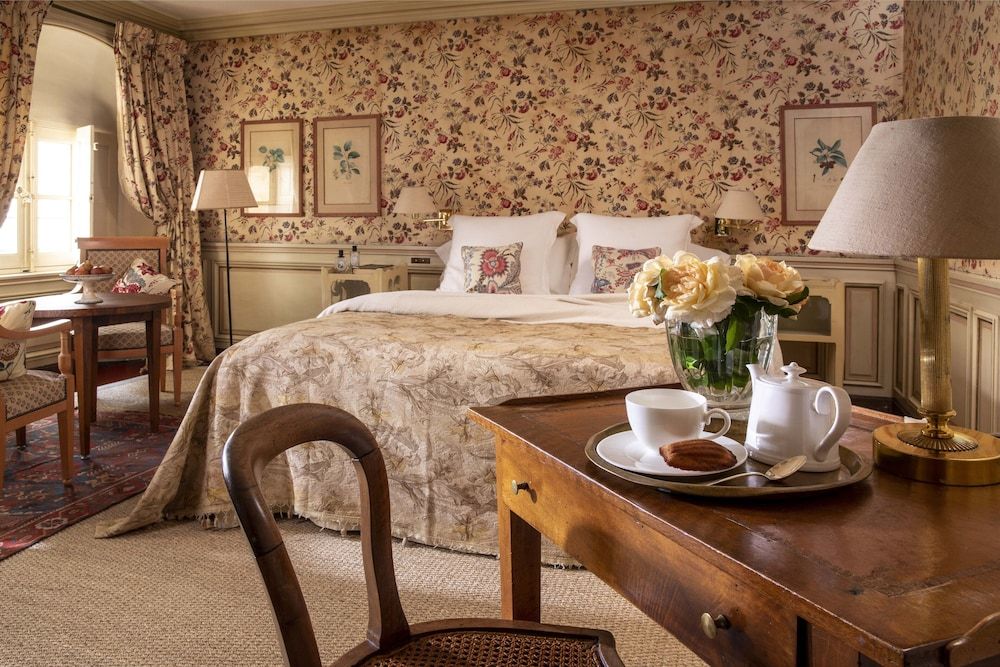 La Mirande Deluxe Room 2