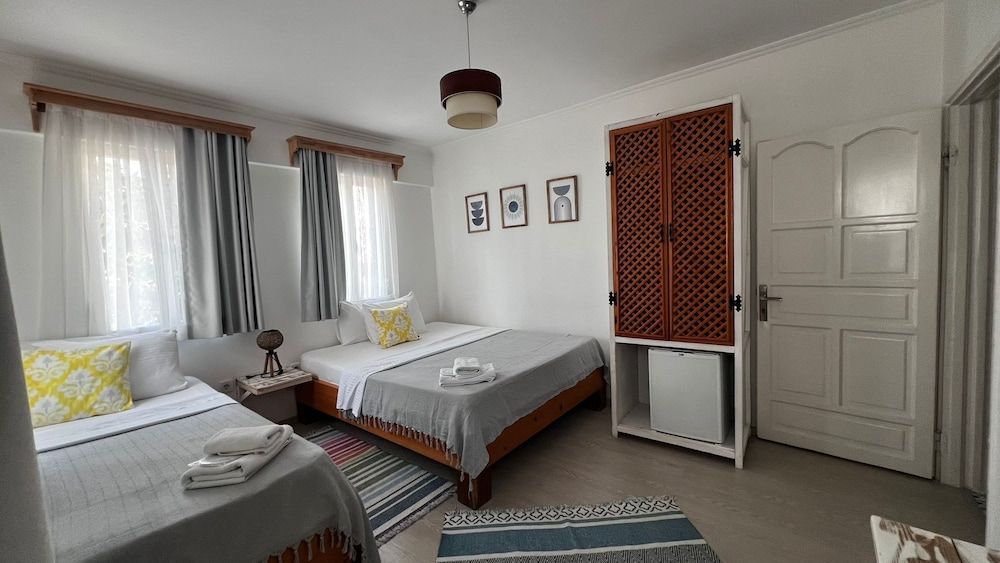 Merih Hotel Deluxe Triple Room, Multiple Beds 4