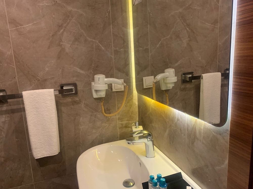 undefined Reikartz 2017 5