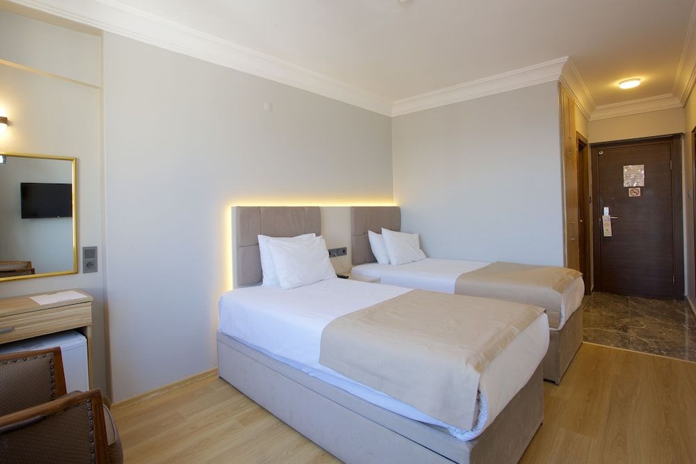 Grand Ant Hotel Standard Double or Twin Room 6