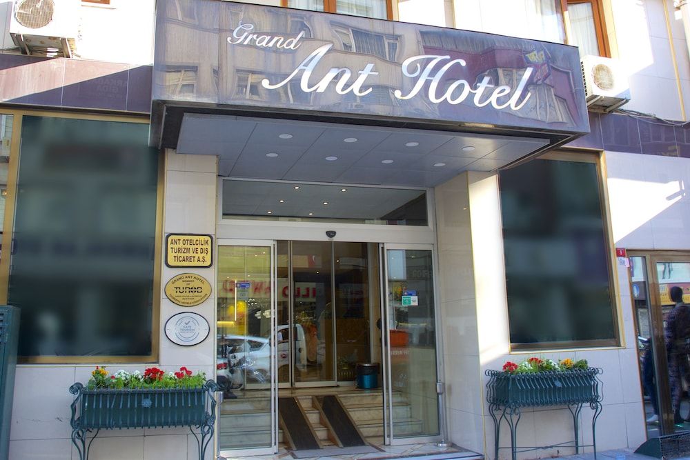 undefined Grand Ant Hotel 5