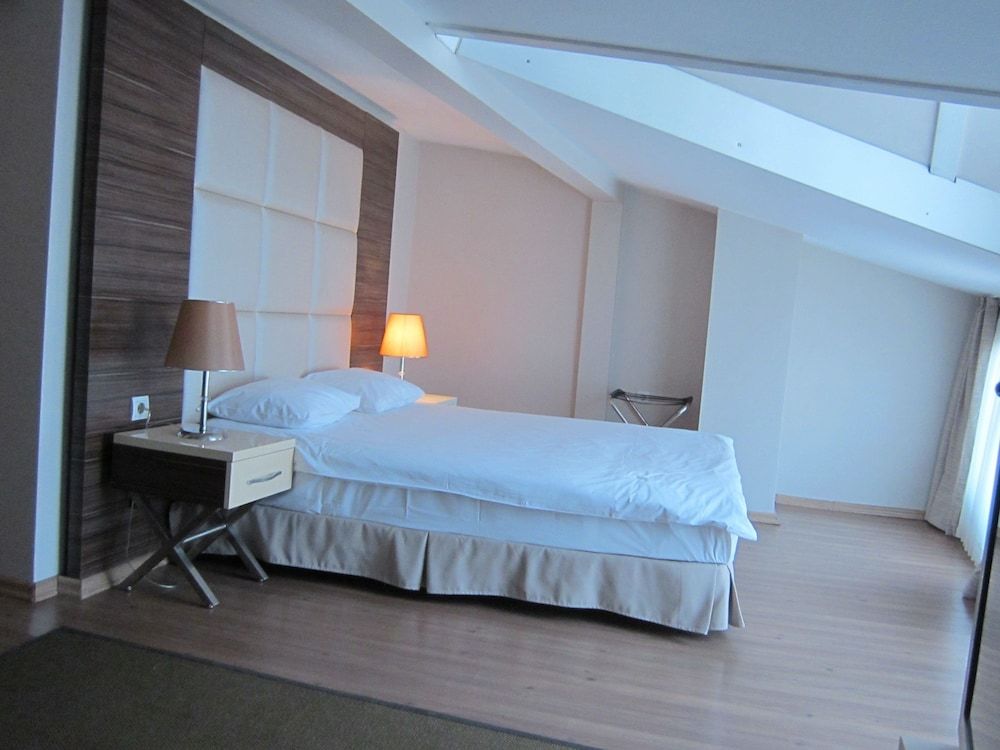 Roof Suite, Kitchen